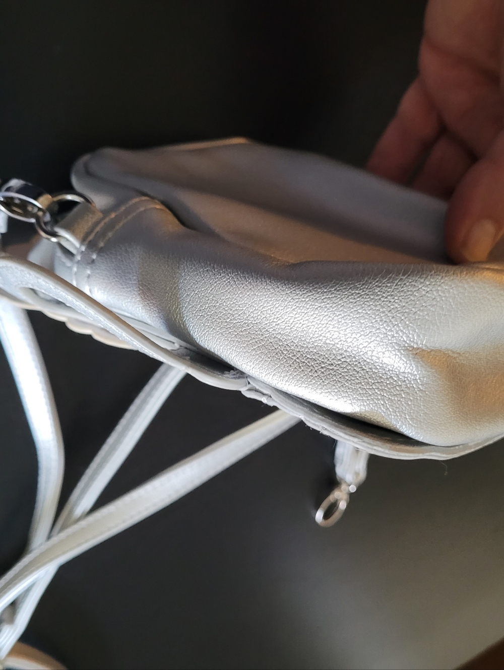 Novelty Silver & Gold Beer Crossbody Bag - White Top - Picture 5 of 7